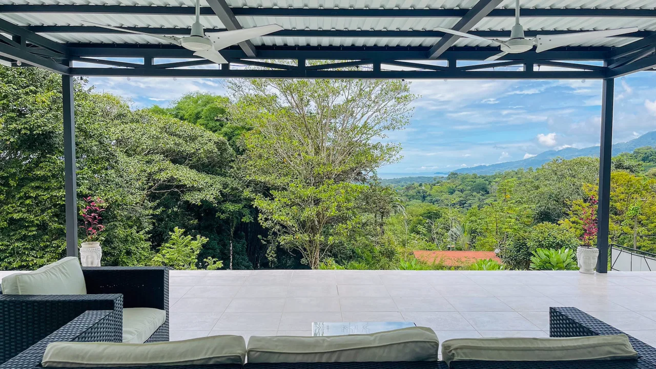 BEAUTIFUL AND MODERN HOME IN UVITA WITH INFINITY POOL, OCEAN VIEWS AND RENTAL OPTIONS, photo 35