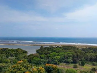 El lote más atractivo que limita con la Costanera en nuestra zona, photo 2