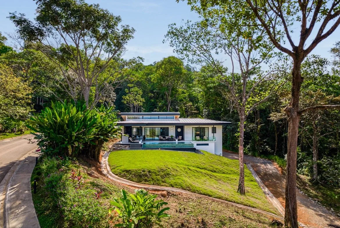 OCEAN VIEW LUXURY 3-BEDROOM HOME IN GATED COMMUNITY, photo 8