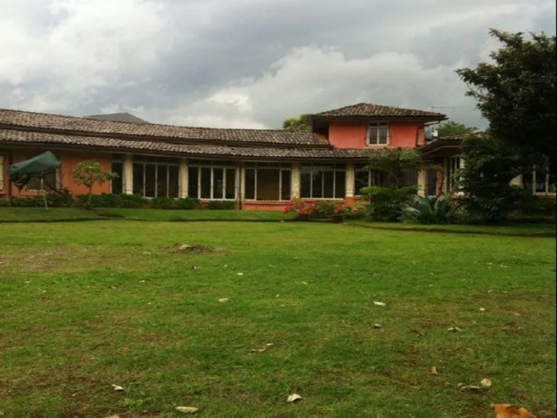 5 Bed Single Family Homes For Sale in Heredia