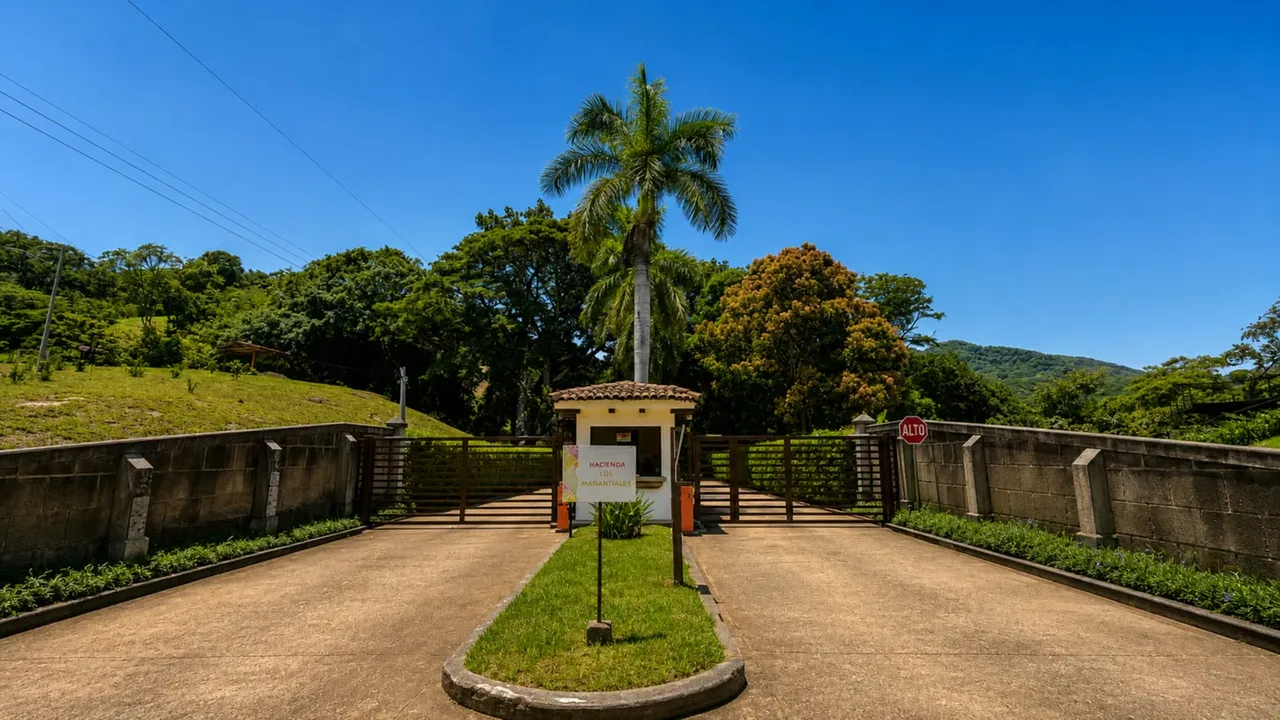 Venta de hermosos lotes en San Pedro de Turrubares, Condominio los Manantiales, photo 4