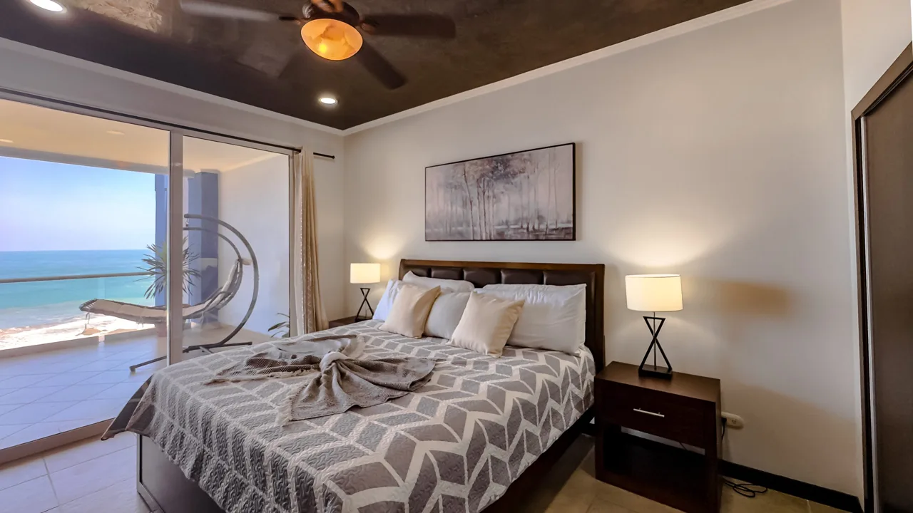Scenic Oceanfront Condo Breakwater Point Jaco, photo 3