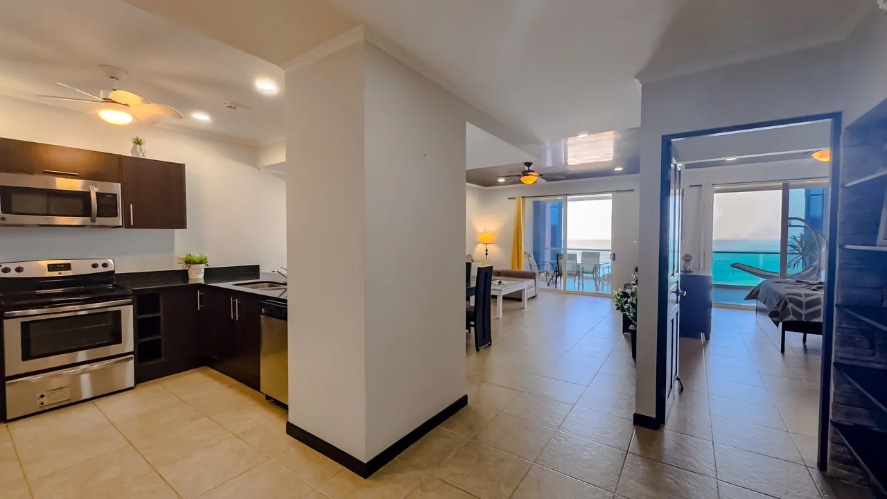 Scenic Oceanfront Condo Breakwater Point Jaco, photo 8
