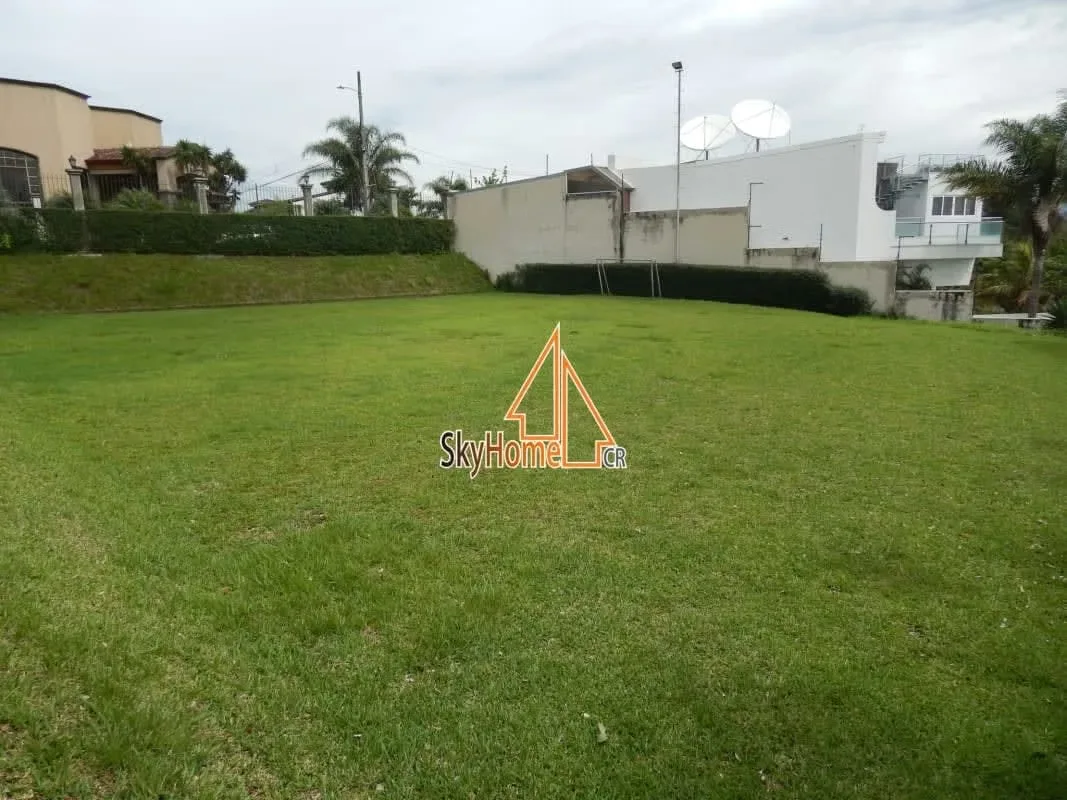 204 /Venta/Lote ideal para desarrollo / Cerca de Distrito 4 / Cerca de 27 Blvd Escazú Guachipelín / 2.600Mts2, photo 6