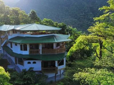 Descubre el Encanto de una Casa Exótica en Las Tumbas, Costa Rica, photo 4