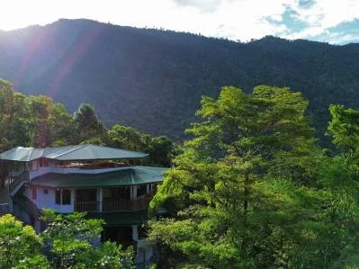 Descubre el Encanto de una Casa Exótica en Las Tumbas, Costa Rica, photo 9