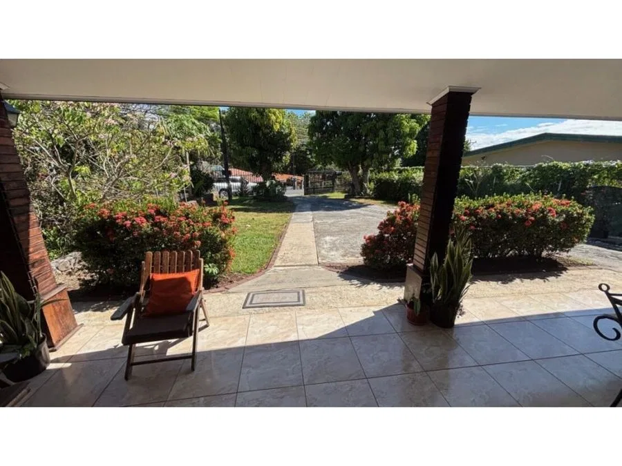 Acogedora casa ubicada convenientemente cerca de la ciudad y la 27, photo 5