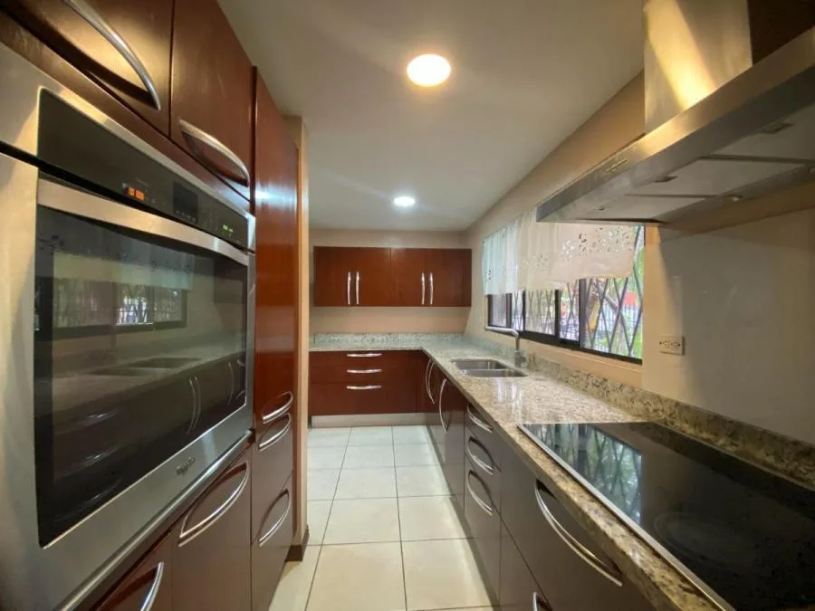 Venta de Casa en Escazú Trejos Montealegre MGA - Venta en Escazú, photo 3