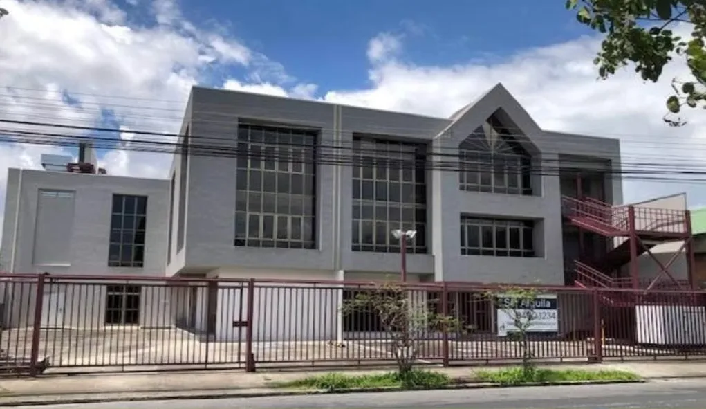 Edificio Comercial en Alquiler – Sabana Sur