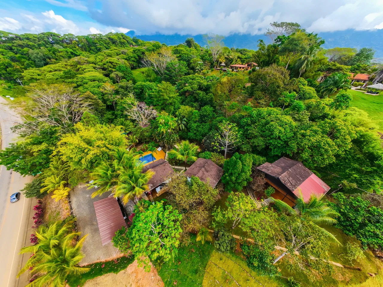 HOTEL PROPERTY WITH TEN BEDROOMS NEAR TO THE BEACH, IN OJOCHAL – 1.5 ACRES, photo 5