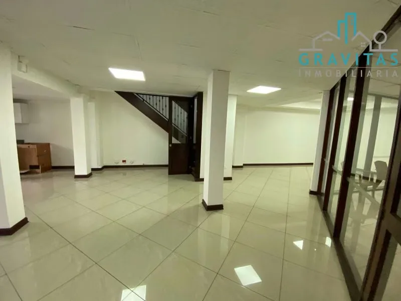 Offices for rent in the Dent neighborhood of San Pedro Montes de Oca, near the San Pedro Mall and the Hispanidad roundabout, adjacent to Los Yoses and Escalante.