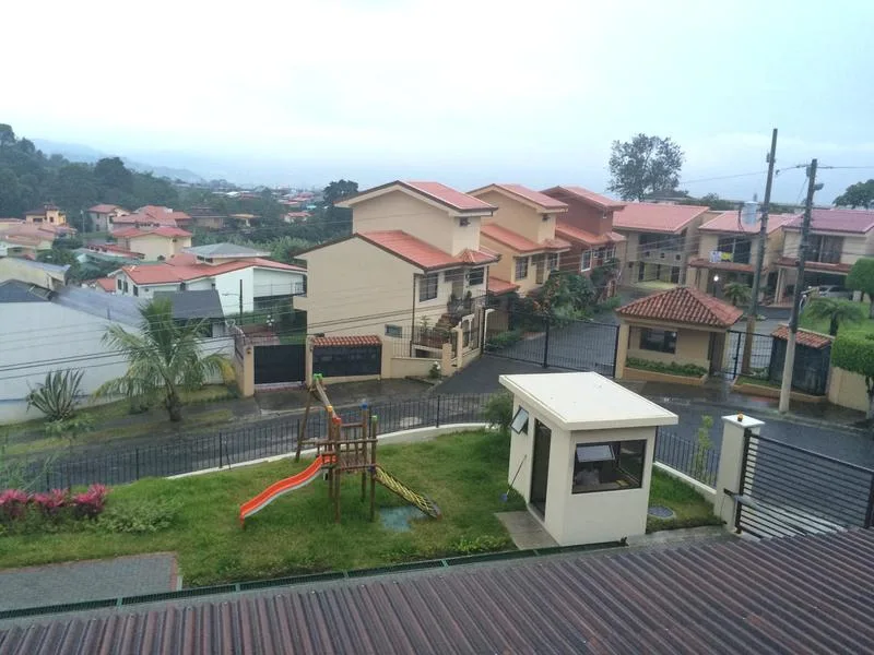 2 Bed Condo For Sale in Montes de Oca, photo 4