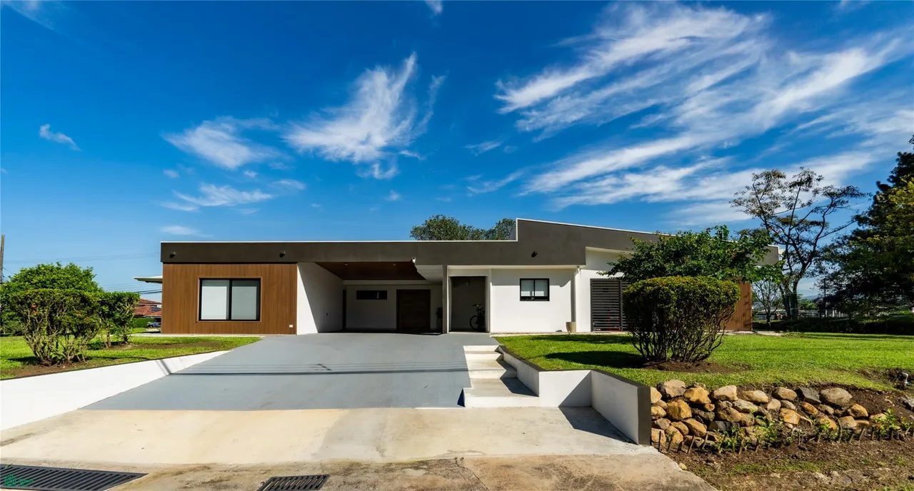 Casa en Venta en Hacienda Los Reyes, La Guácima