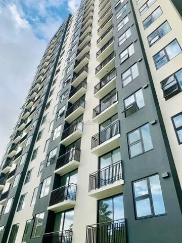 Venta de Apartamento AMUEBLADO en Sky House-San Sebastián, San José. RAH 27-462 - Venta en San José