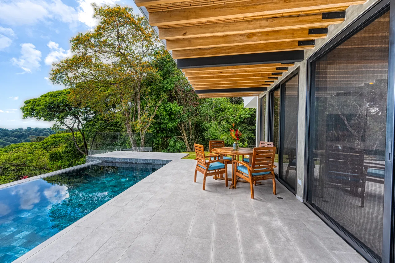LUXURY 5 BEDROOM HOME WITH AMAZING OCEAN VIEWS – 3.34 ACRES, photo 3