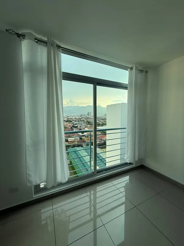 Cuenta con 2 habitaciones, dos baños completos, cocina, una amplia zona para la sala y el comedor, ..., photo 12