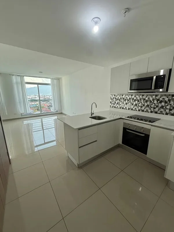 Cuenta con 2 habitaciones, dos baños completos, cocina, una amplia zona para la sala y el comedor, ..., photo 3