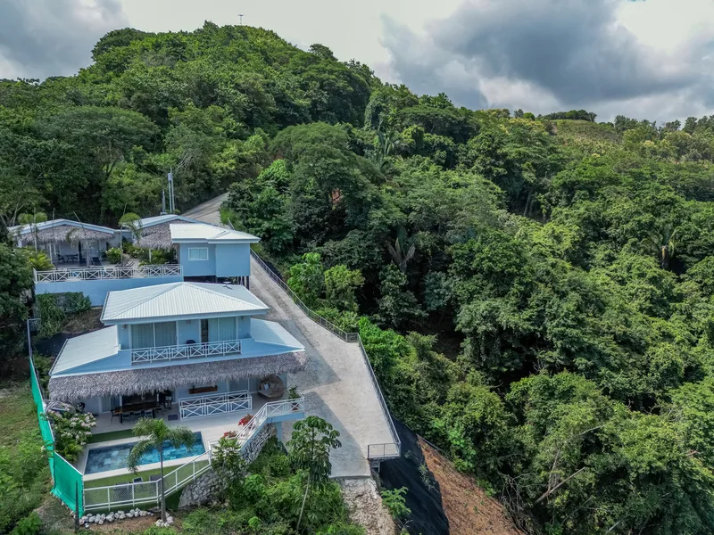 6 Bed Single Family Homes For Sale in Samara, photo 4