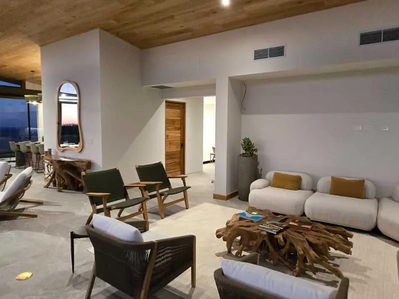 6 Bed Single Family Homes For Sale in Playa Grande, photo 6