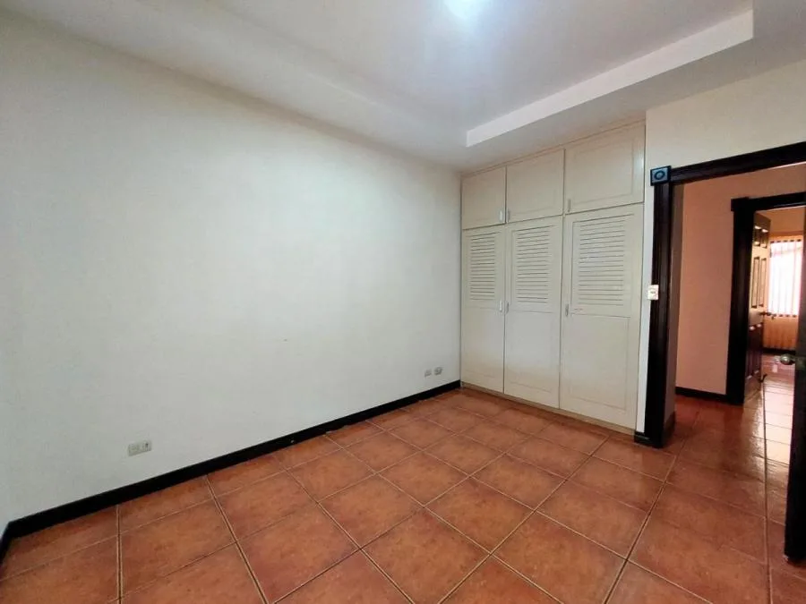 Venta de Casa de una planta con 4 habitaciones en Escazú Centro - Venta en Escazú, photo 14