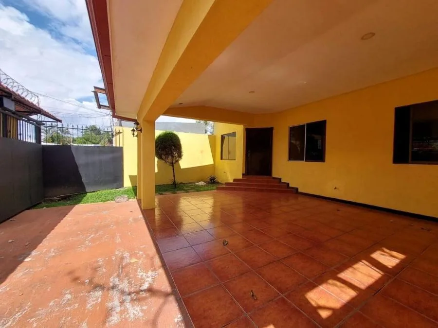 Venta de Casa de una planta con 4 habitaciones en Escazú Centro - Venta en Escazú, photo 3