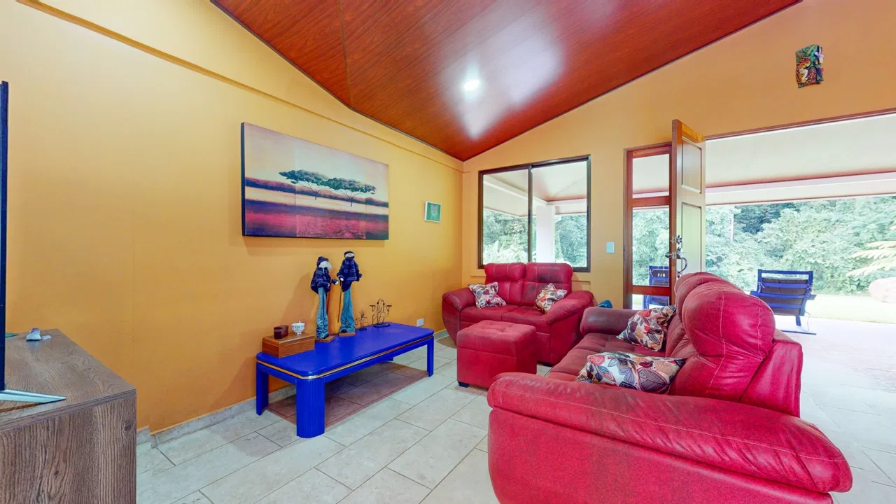 CONTEMPORARY TROPICAL RETREAT WITH A LARGE LOT, IN OJOCHAL – 2 ACRES, photo 9