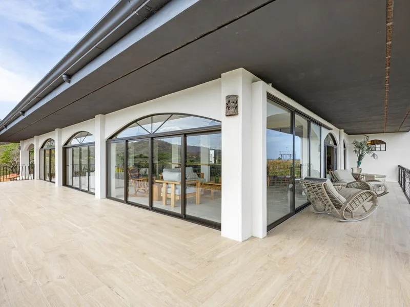 9 Bed Single Family Homes For Sale in Playa Flamingo, photo 2