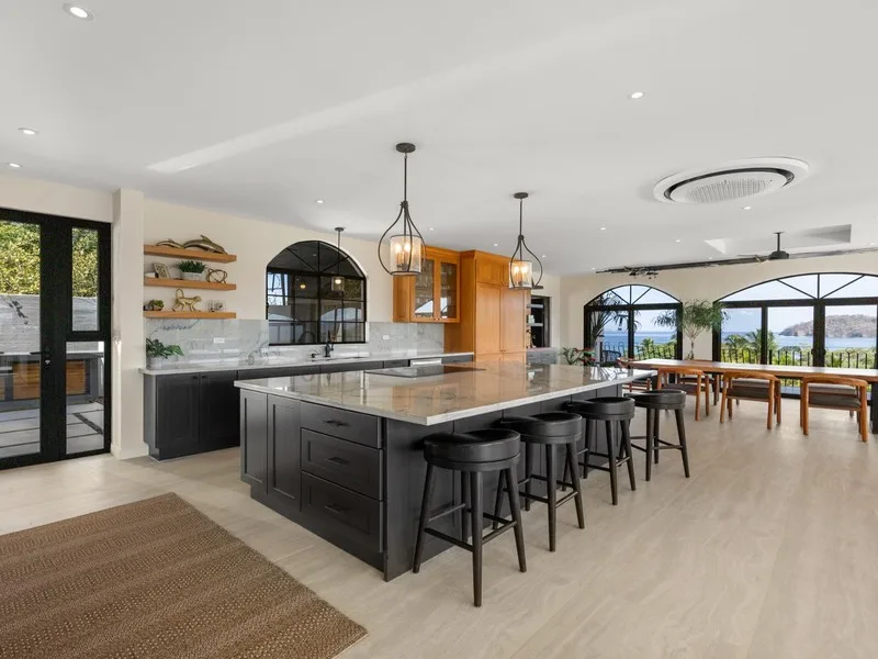 9 Bed Single Family Homes For Sale in Playa Flamingo, photo 12