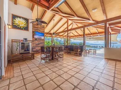 Sitio de desarrollo privilegiado con vista al mar y potencial hotelero y residencial, photo 9