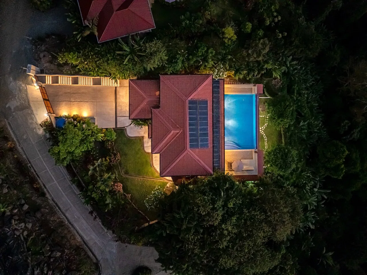 VILLA PACIFICA LUXURY PROPERTY WITH PANORAMIC OCEAN AND SUNSET VIEWS, IN DOMINICAL – 0.68 ACRES, photo 3