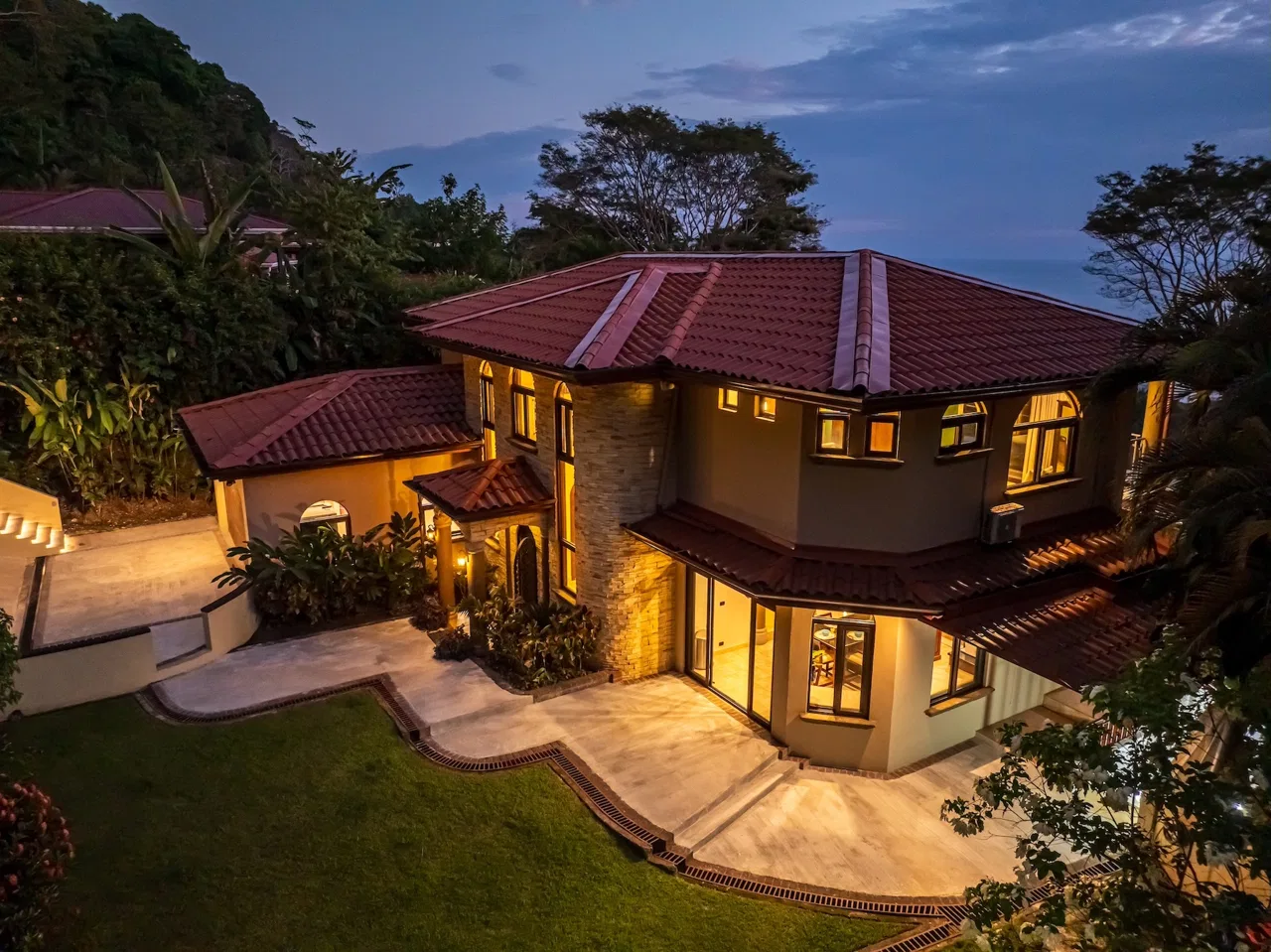 VILLA PACIFICA LUXURY PROPERTY WITH PANORAMIC OCEAN AND SUNSET VIEWS, IN DOMINICAL – 0.68 ACRES, photo 7
