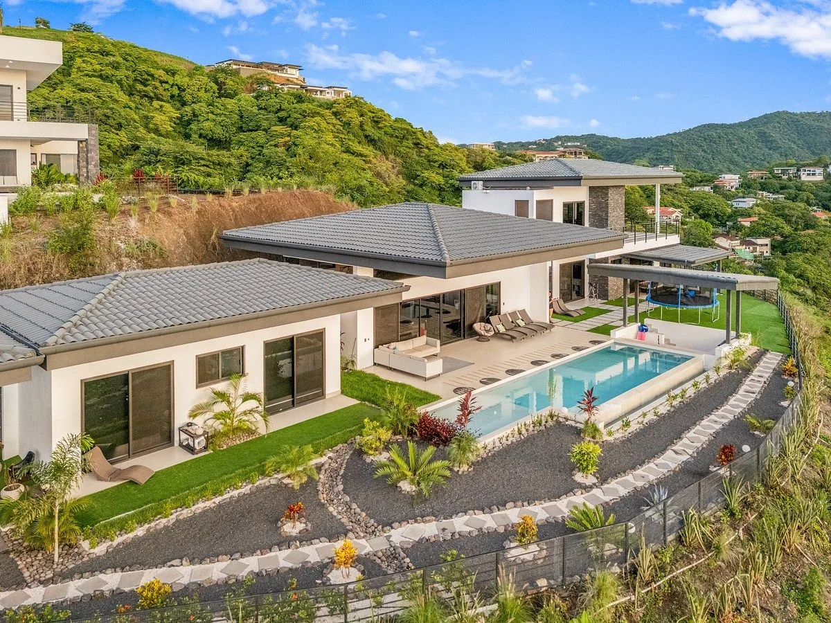 Casa Siete Cielos: Luxury Oceanview and Investment&nbsp;Opportunity in Coco
