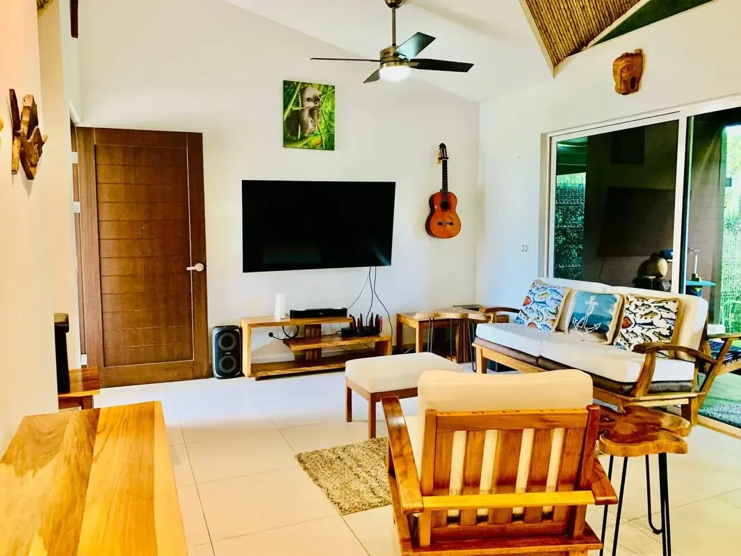 Welcome to this stunning modern residence, perfectly situated in the desirable coastal town of Jacó. This meticulously designed 2 master bedrooms, ..., photo 11