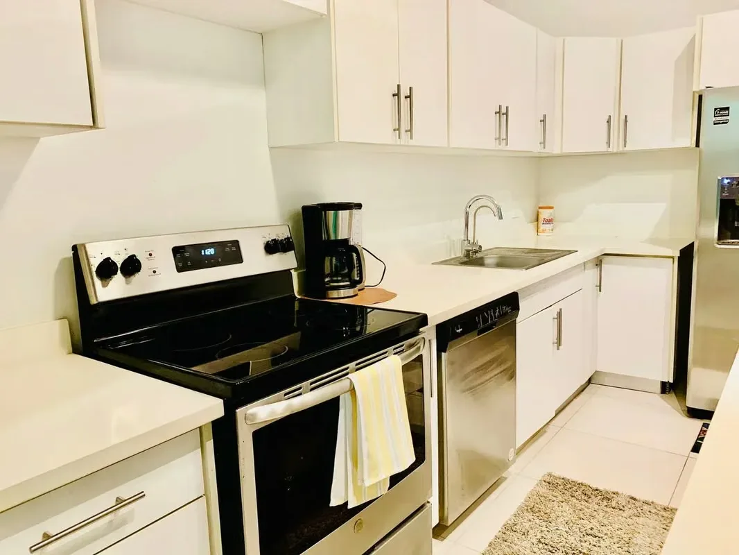 Welcome to this stunning modern residence, perfectly situated in the desirable coastal town of Jacó. This meticulously designed 2 master bedrooms, ..., photo 8