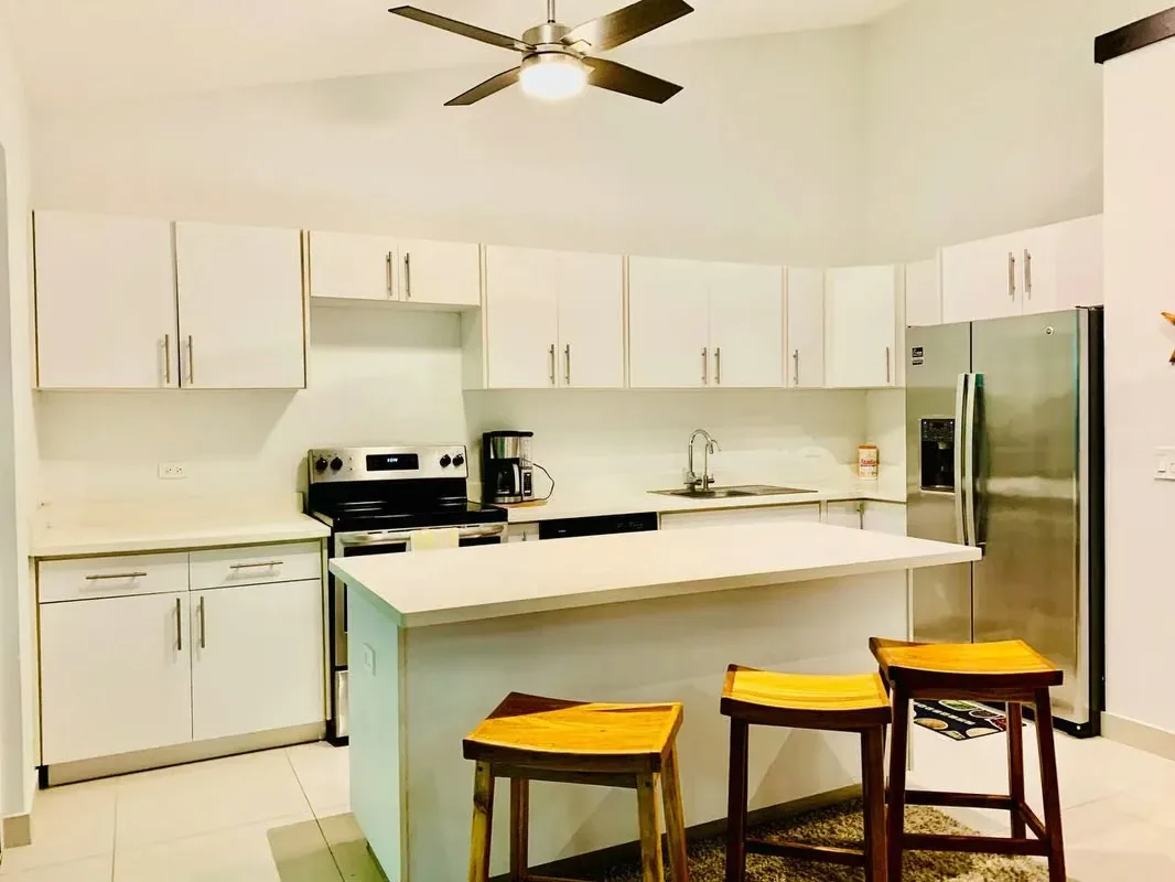 Welcome to this stunning modern residence, perfectly situated in the desirable coastal town of Jacó. This meticulously designed 2 master bedrooms, ..., photo 9