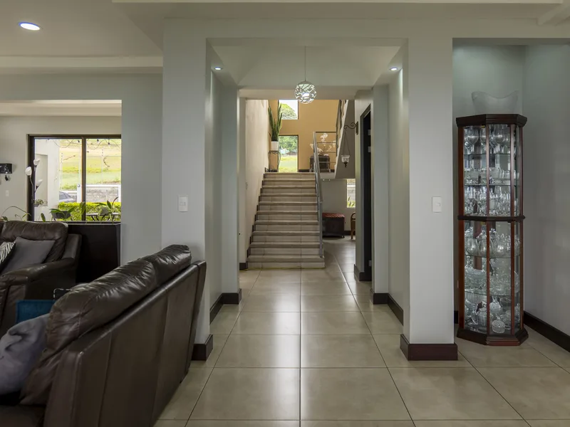7 Bed Single Family Homes For Sale in El Tejar, photo 12