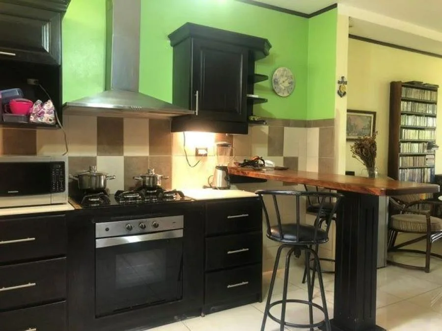 Casa esquinera con amplia area verde en condominio ubicado en El Carmen de Guadalupe RAH 231304 - Venta en Goicoechea, photo 13