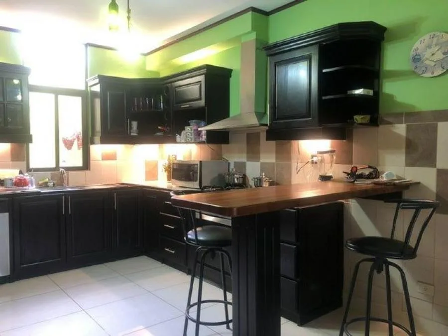 Casa esquinera con amplia area verde en condominio ubicado en El Carmen de Guadalupe RAH 231304 - Venta en Goicoechea, photo 15