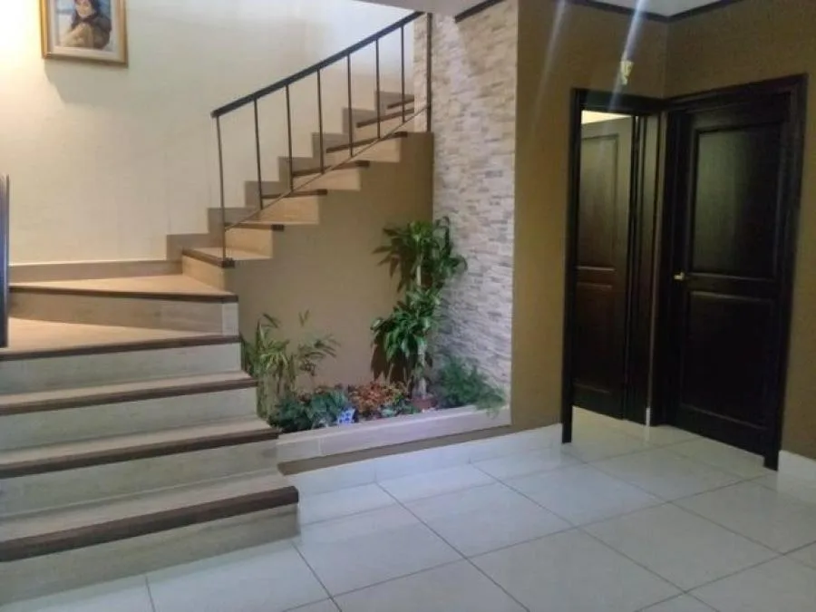 Casa esquinera con amplia area verde en condominio ubicado en El Carmen de Guadalupe RAH 231304 - Venta en Goicoechea, photo 7