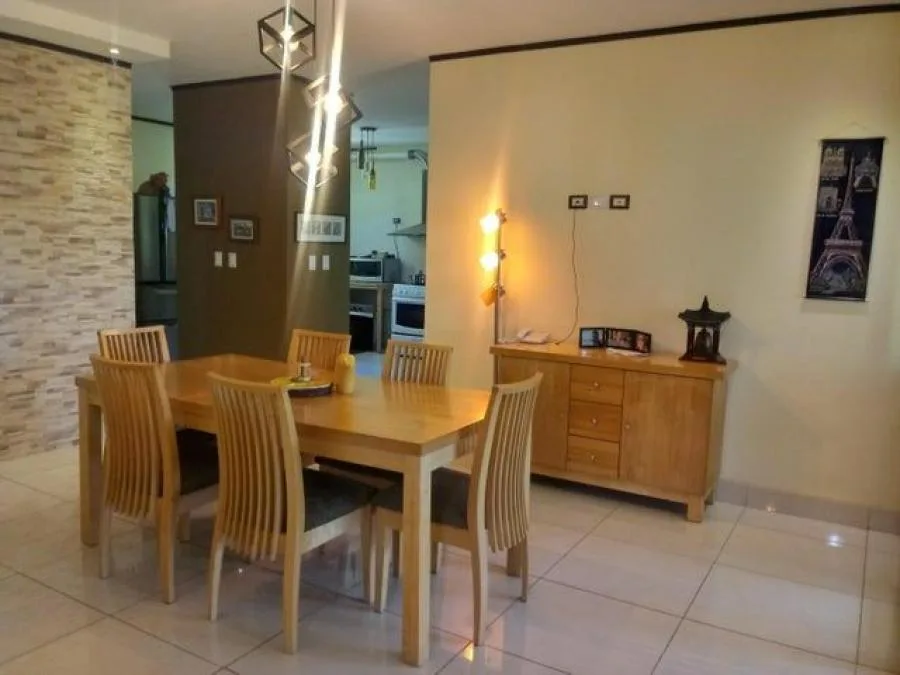 Casa esquinera con amplia area verde en condominio ubicado en El Carmen de Guadalupe RAH 231304 - Venta en Goicoechea, photo 8