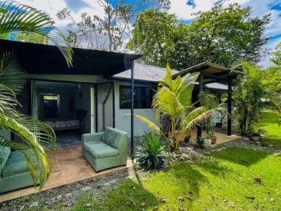 A poca distancia de la playa en Uvita: moderna casa con piscina por menos de $400,000., photo 2