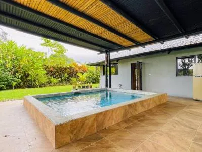 A poca distancia de la playa en Uvita: moderna casa con piscina por menos de $400,000., photo 5