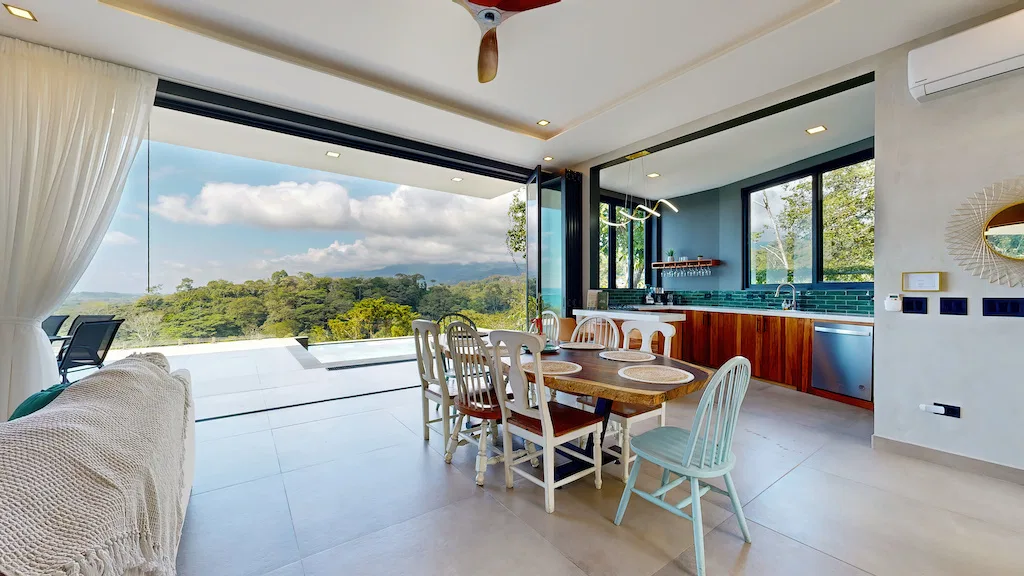 OCEAN VIEW 4 BEDROOMS HOME IN UVITA, photo 8