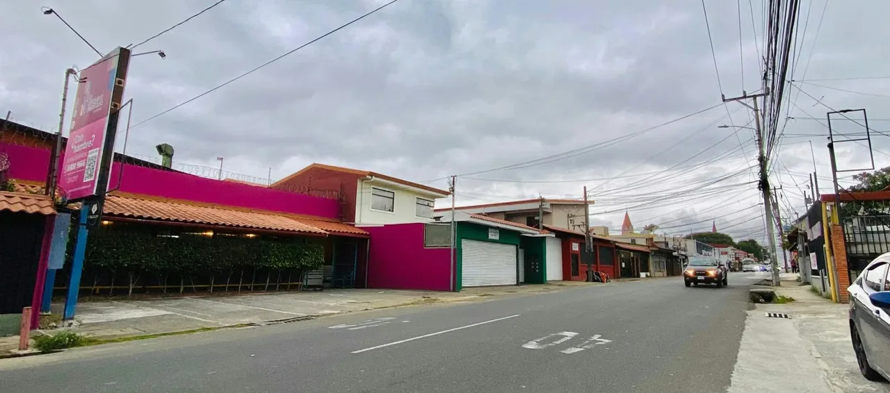 Ubicación: 200 metros al norte de la Princesa Marina sobre la calle principal., photo 6