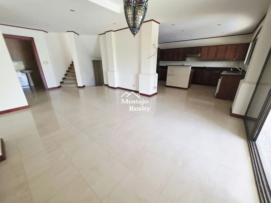 House for Sale, Lusso Condo, Downtown Santa Ana, photo 2