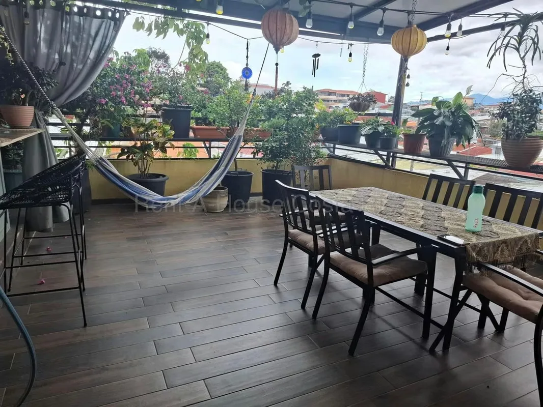 ¡Descubre una casa con espacios versátiles en un residencial de Mata de Plátano, Guadalupe! Esta propiedad de varios niveles combina una distribución dinámica con áreas que puedes ..., photo 7