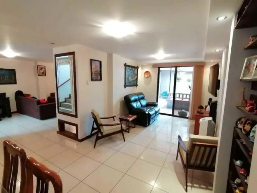 Casa de cinco habitaciones con uso de suelo mixto en La Robert, Guadalupe RAH 23347 - Venta en Goicoechea, photo 11