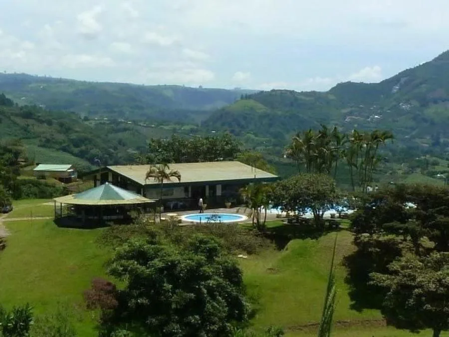MLS-25-383 LS VENTA FINCA PARAISO CARTAGO - Venta en Paraíso