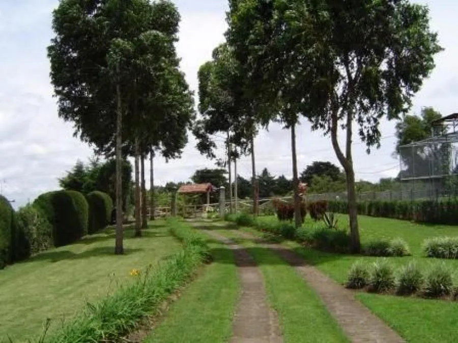 VENTA DE QUINTA, HEREDIA - Venta en San Isidro, photo 2