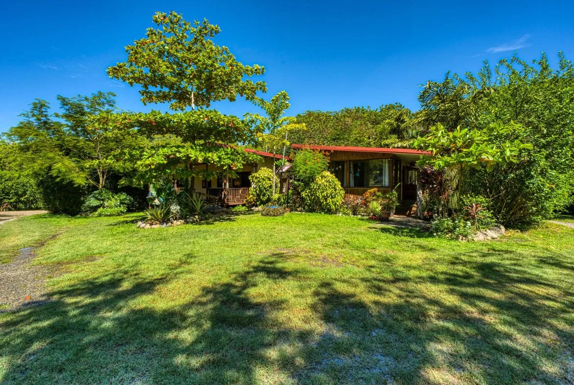 DOMINICAL HOTEL OR RETREAT WITH 13 RENTALS PLUS OWNER’S HOME, photo 12